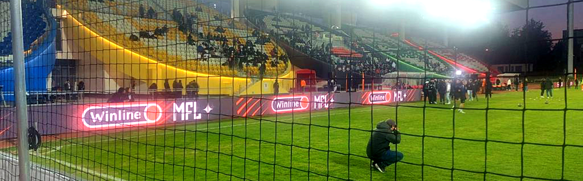 Производство и поставка светодиодного спортивного периметра для матчей Winline Медийной Футбольной Лиги